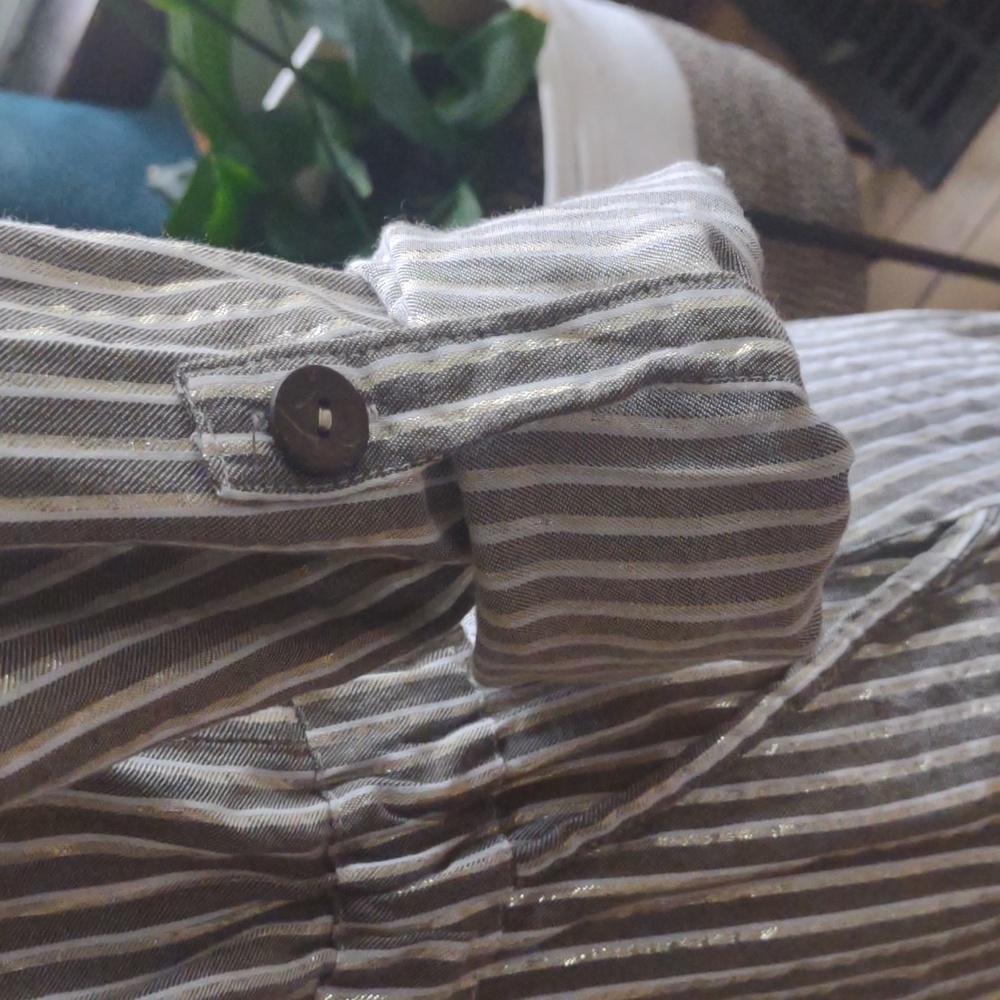 Size LG long sleeve adjustble cuff metallic button down midi dress grey/gold/sil - Picture 7 of 11
